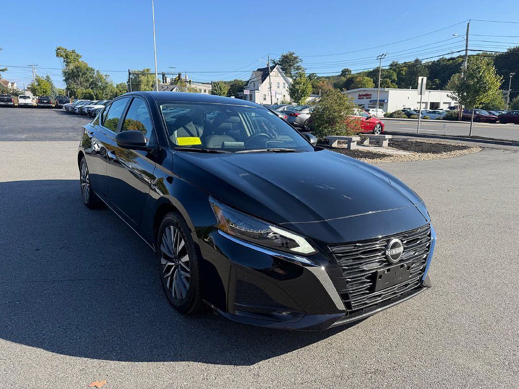 2025 Nissan Altima 2.5 SV