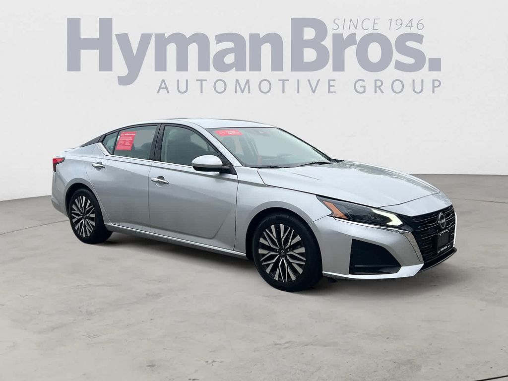 2023 Nissan Altima 2.5 SV