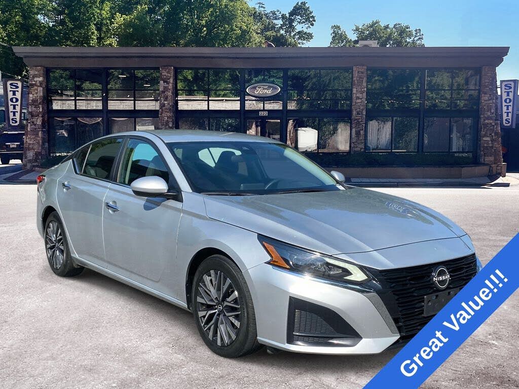 2023 Nissan Altima 2.5 SV