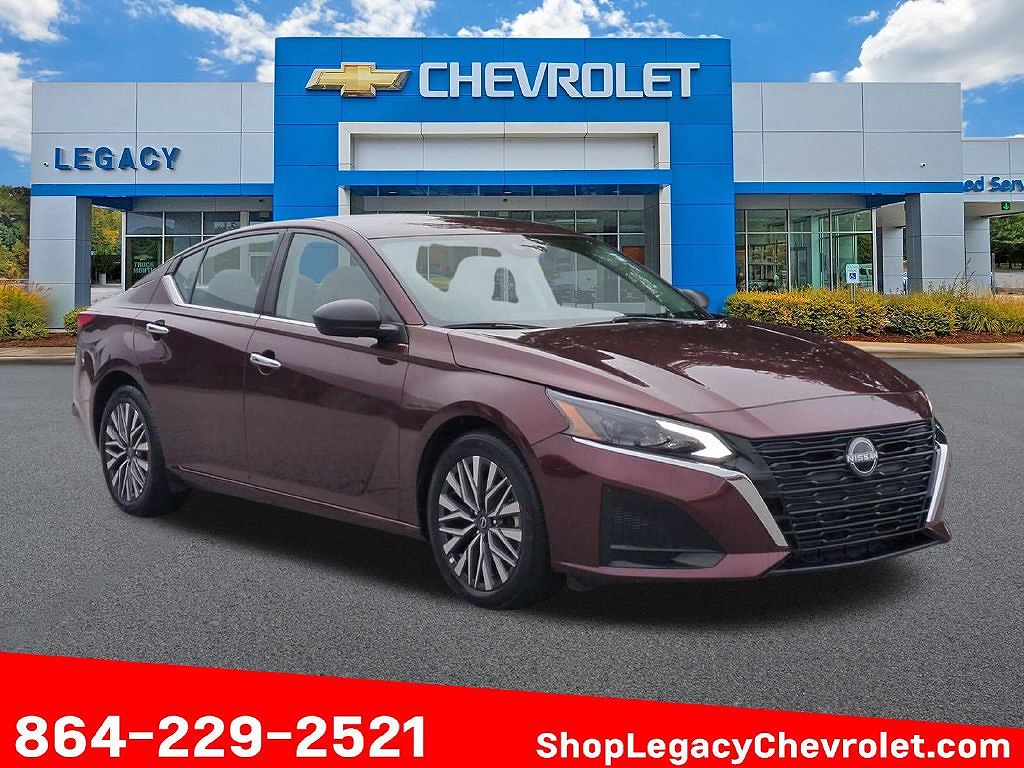 2025 Nissan Altima 2.5 SV