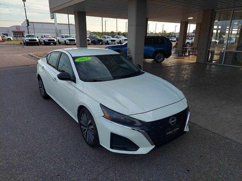 2025 Nissan Altima 2.5 SV