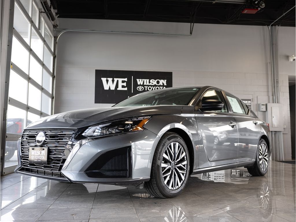 2025 Nissan Altima 2.5 SV