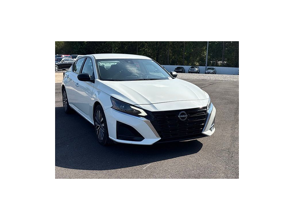 2025 Nissan Altima 2.5 SV