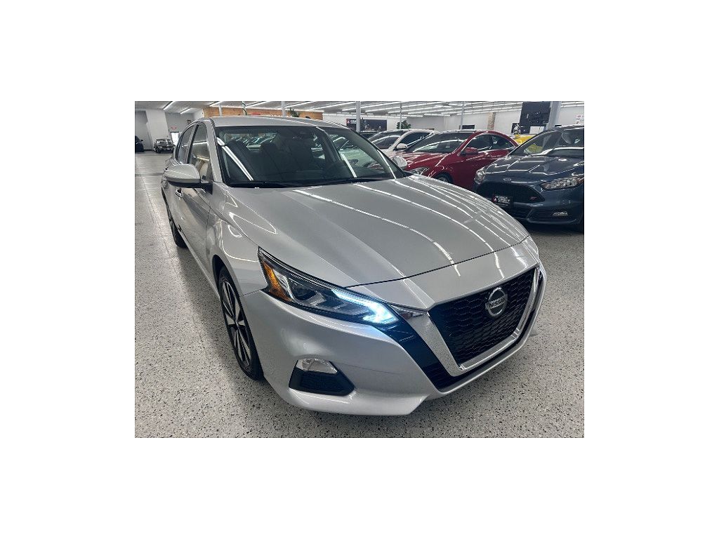 2021 Nissan Altima 2.5 SV