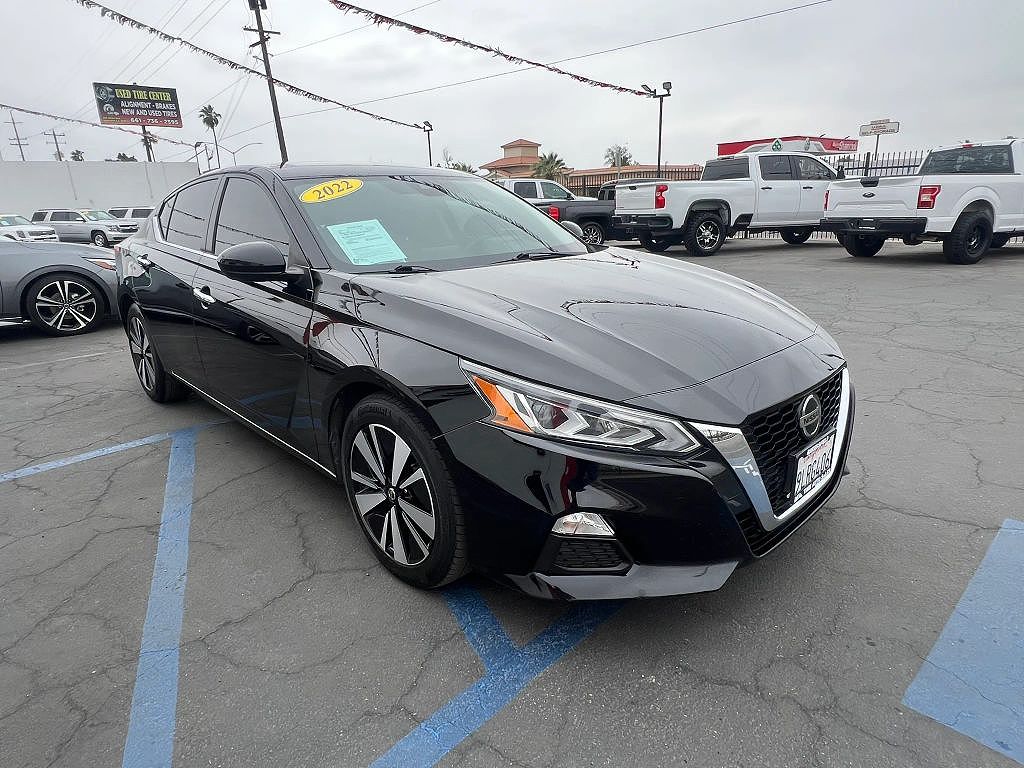 2022 Nissan Altima 2.5 SV