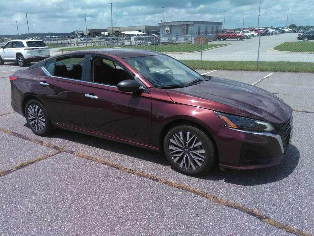 2025 Nissan Altima 2.5 SV