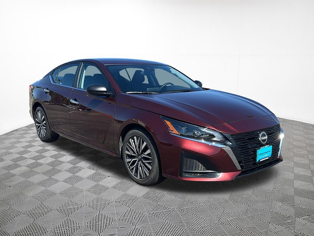 2025 Nissan Altima 2.5 SV