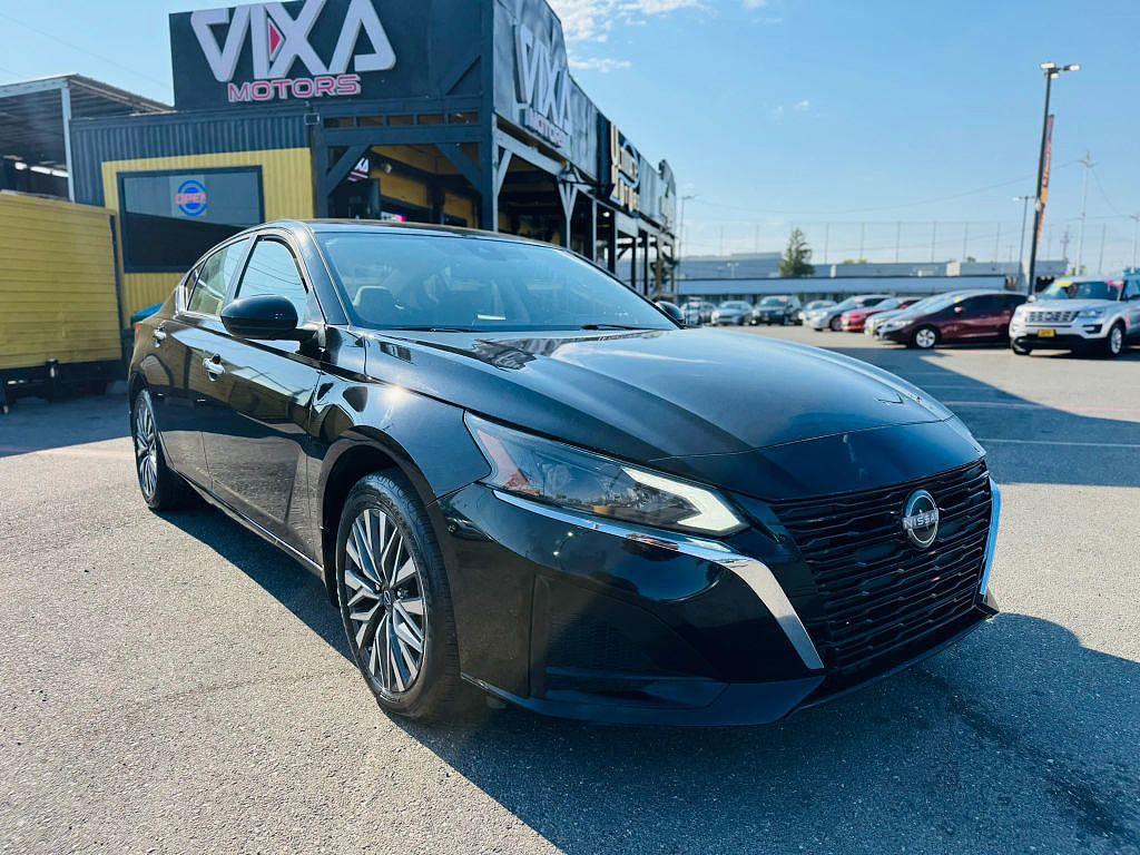 2023 Nissan Altima 2.5 SV