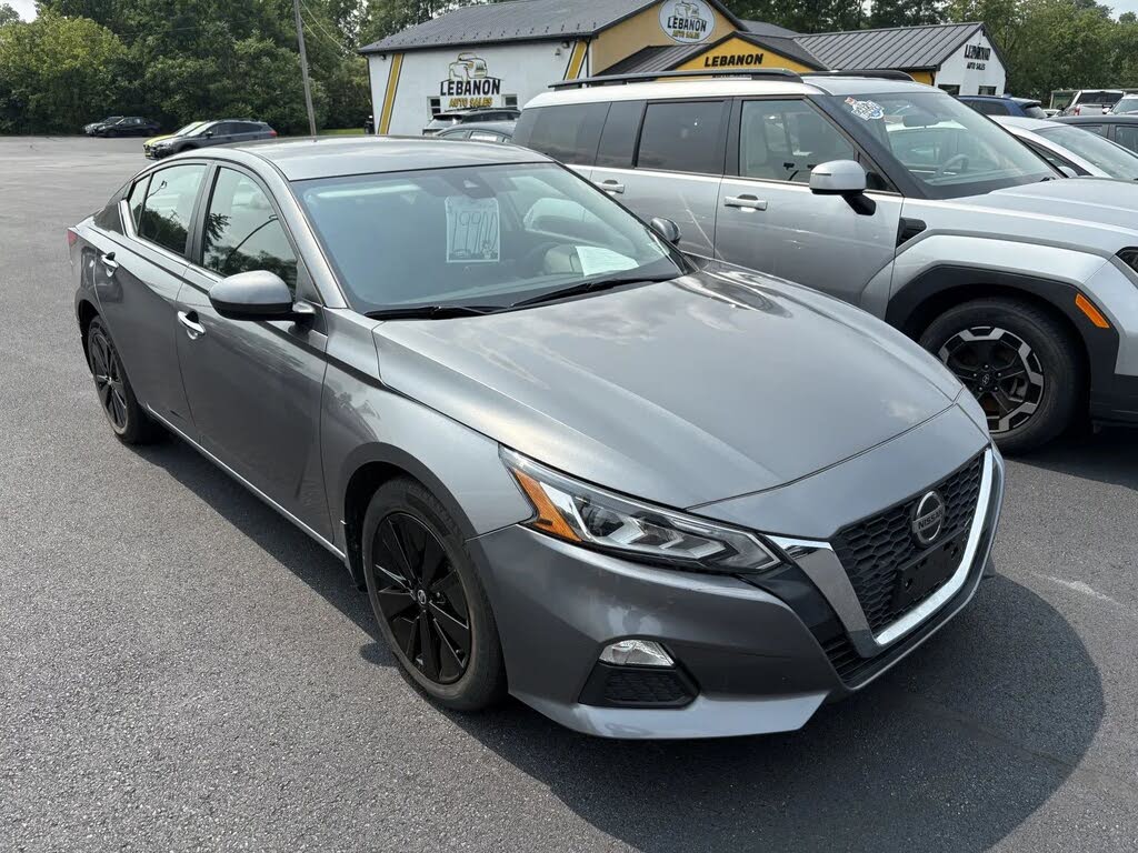 2022 Nissan Altima 2.5 SV