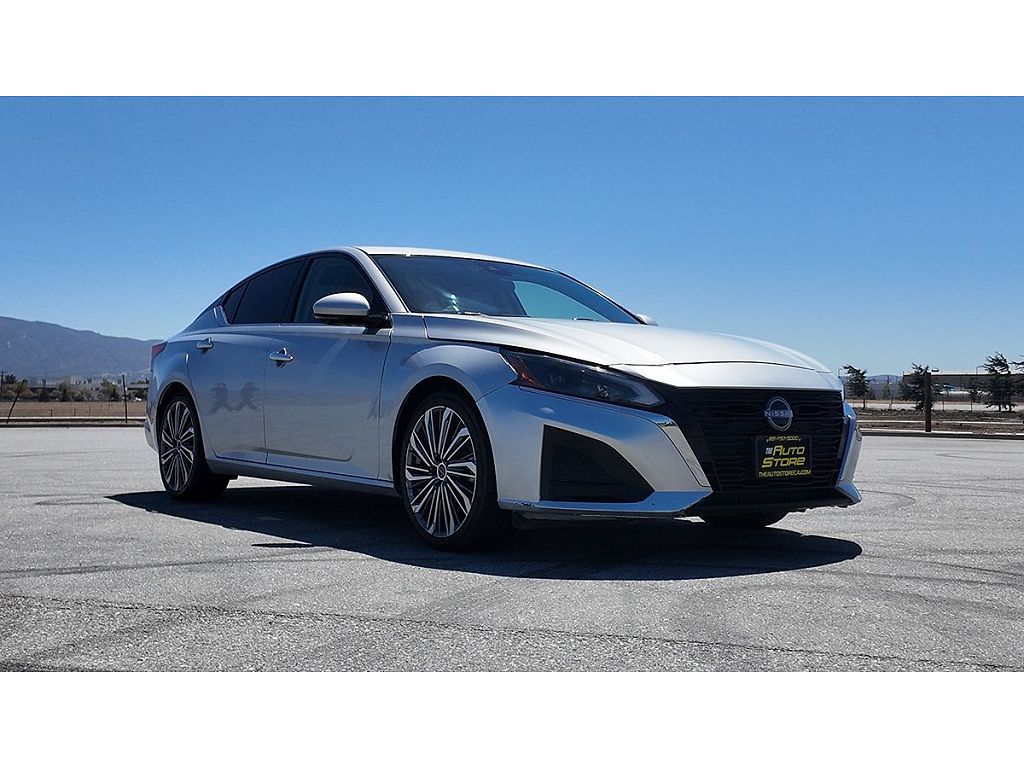 2023 Nissan Altima 2.5 SL