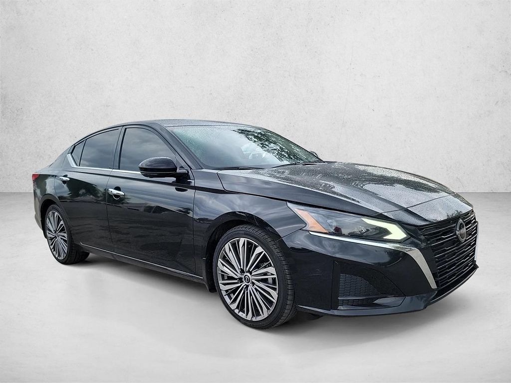 2023 Nissan Altima 2.5 SL