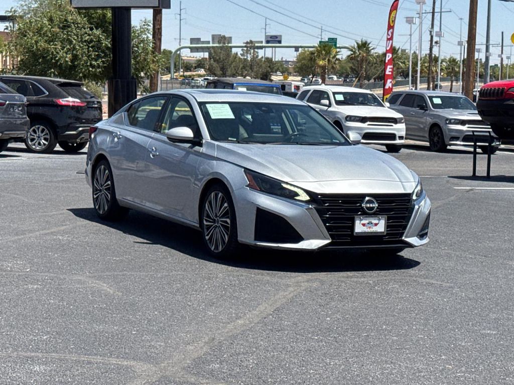 2023 Nissan Altima 2.5 SL