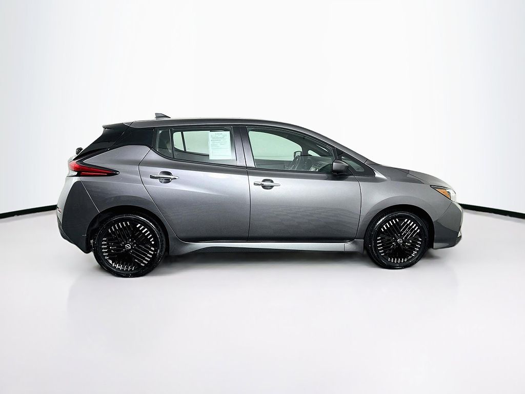 2024 Nissan Leaf SV PLUS