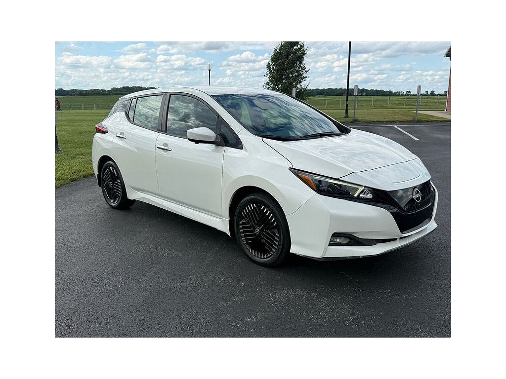 2023 Nissan Leaf SV PLUS