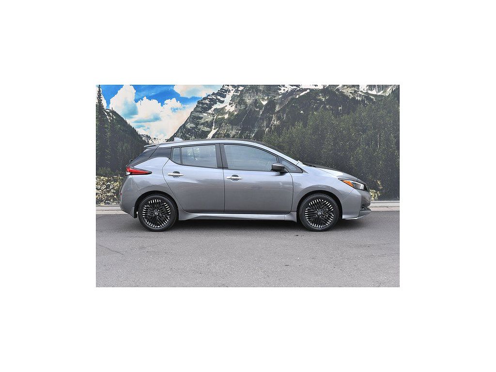 2025 Nissan Leaf SV PLUS