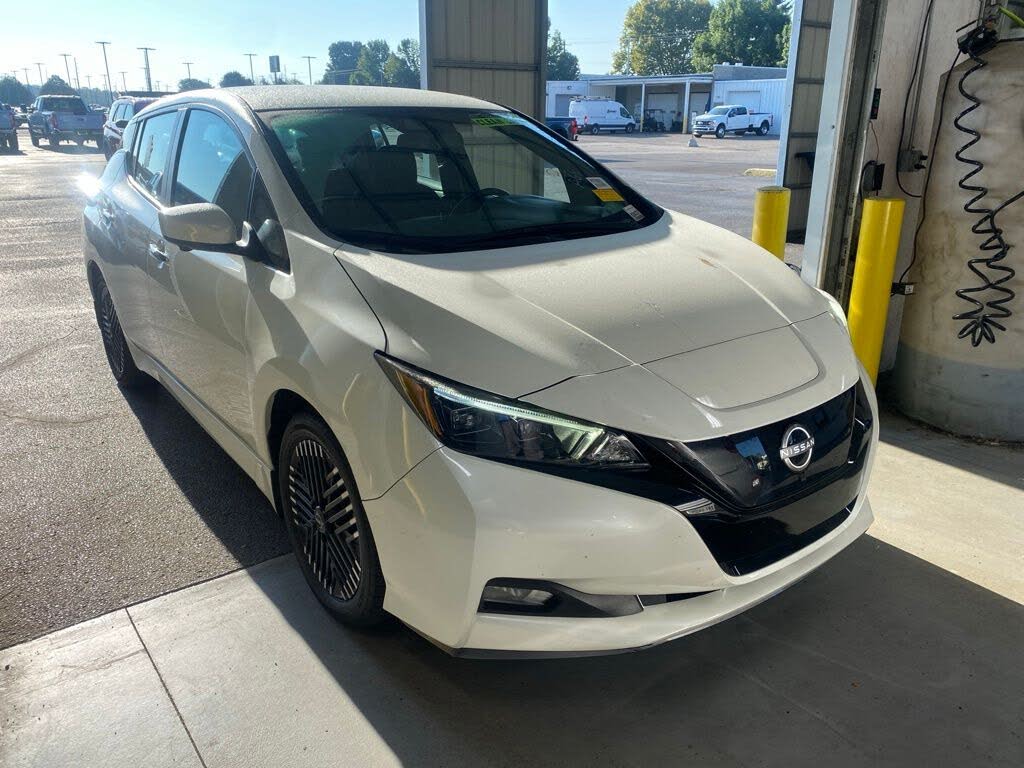 2024 Nissan LEAF SV PLUS