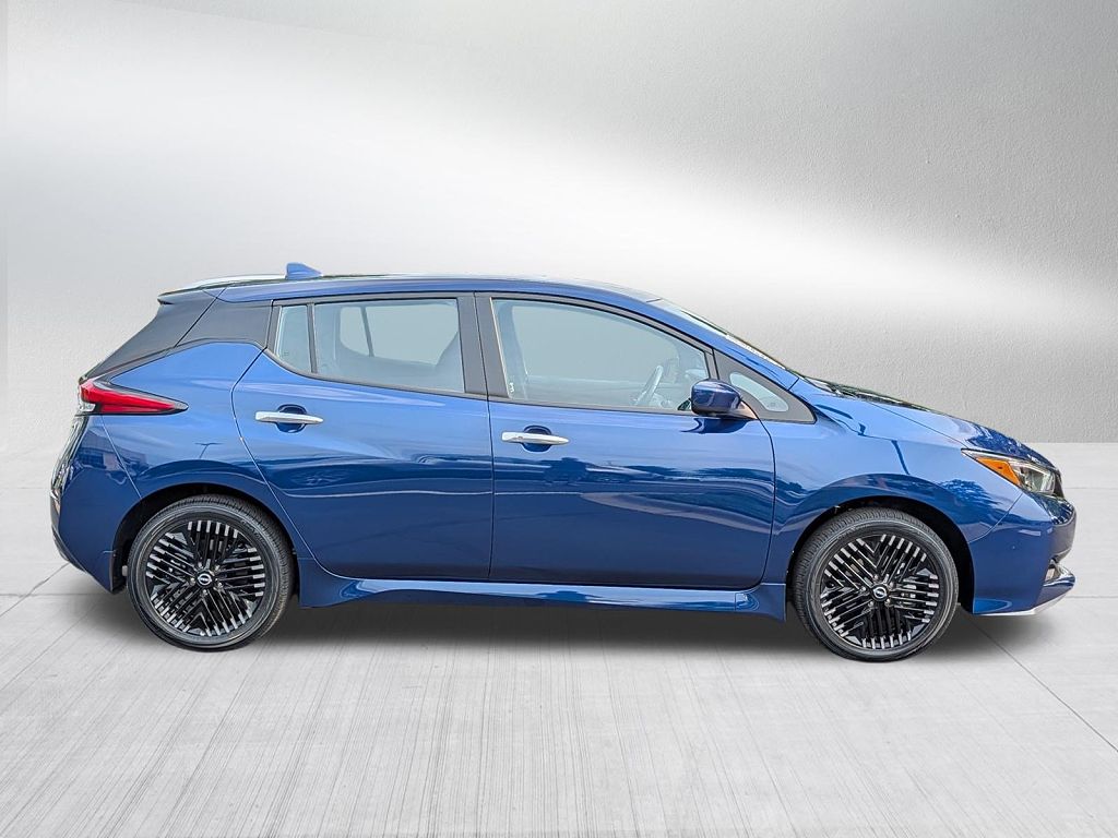 2024 Nissan Leaf SV PLUS