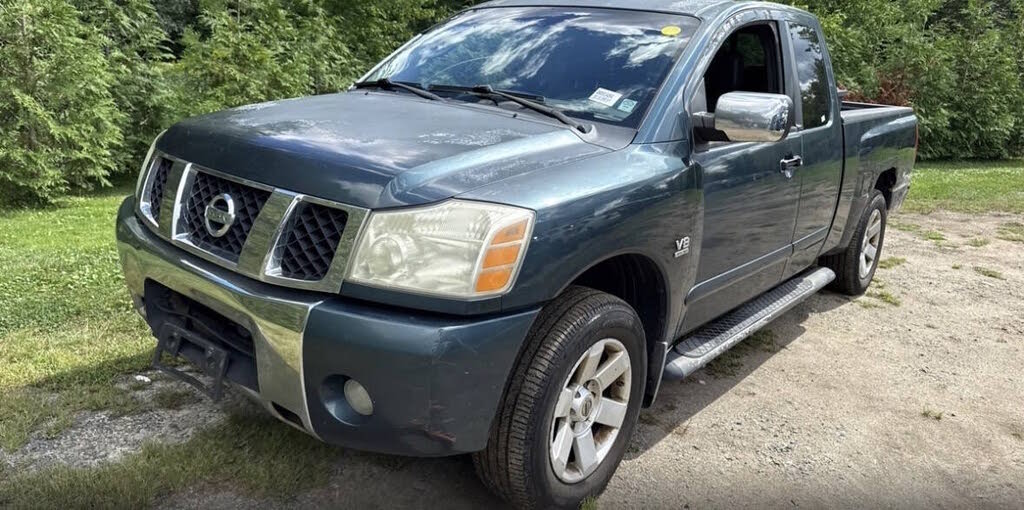 2004 Nissan Titan XE