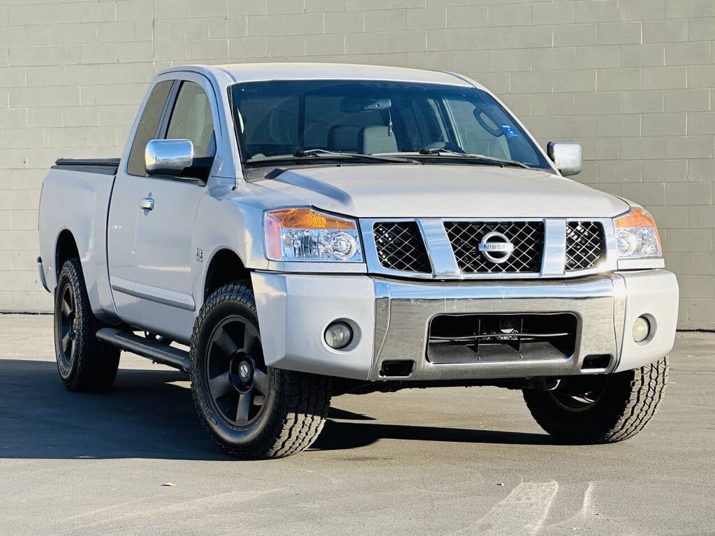 2004 Nissan Titan SE