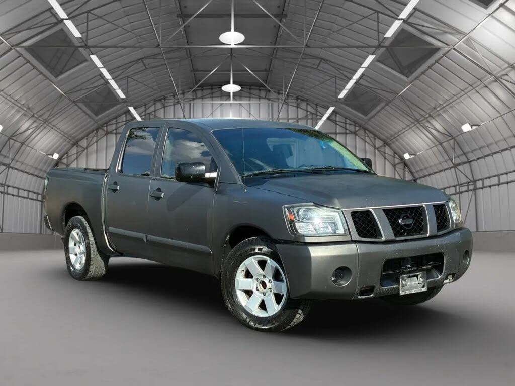 2004 Nissan Titan SE
