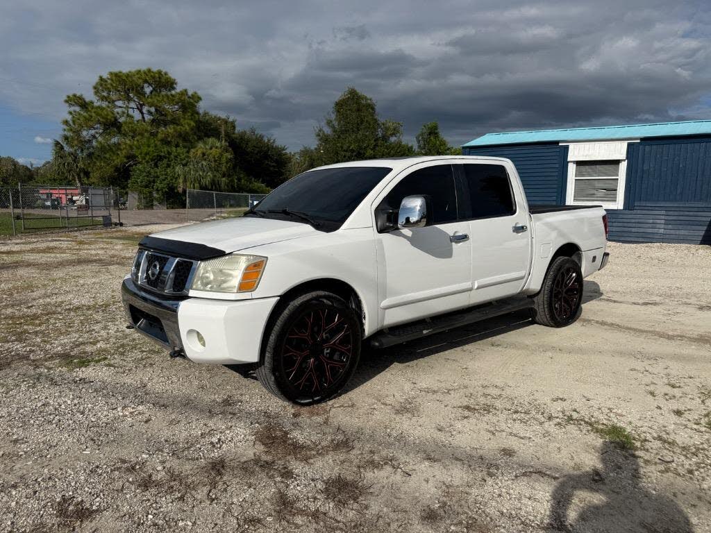 2004 Nissan Titan XE
