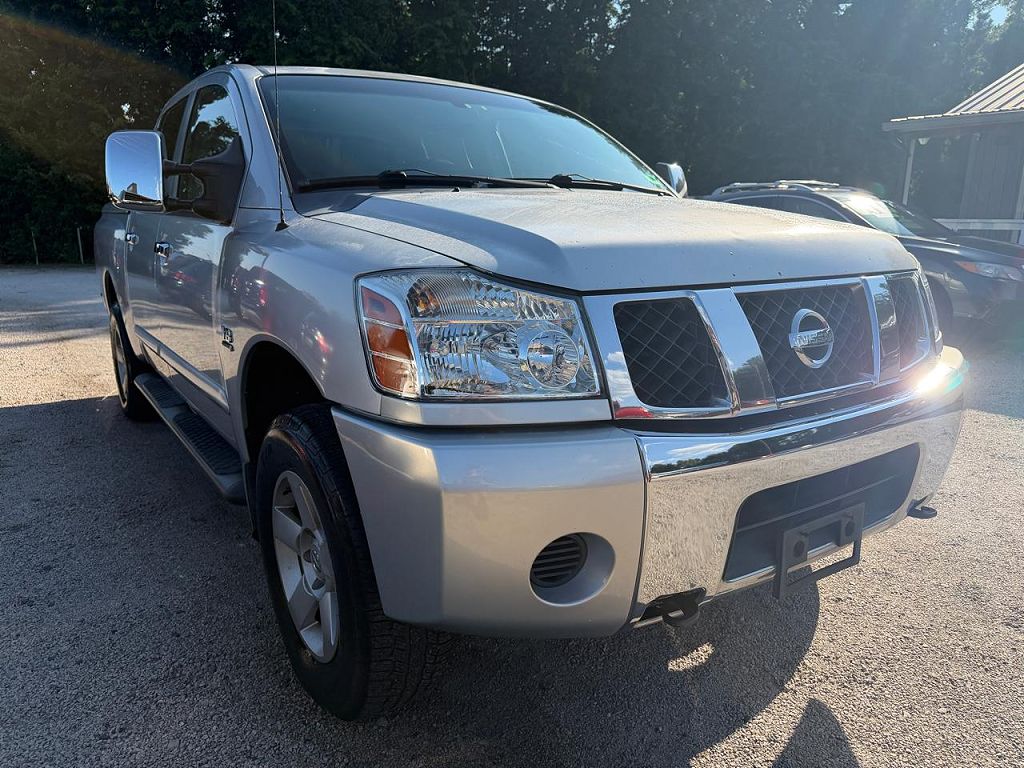 2004 Nissan Titan SE