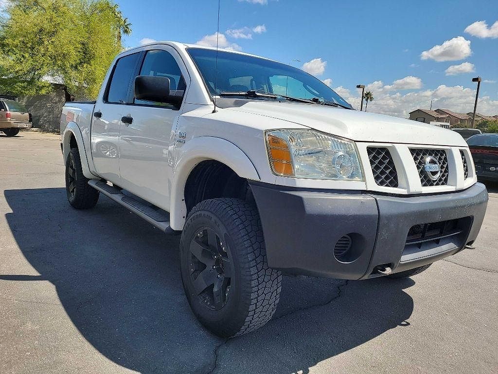 2004 Nissan Titan SE