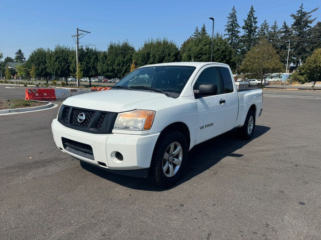 2014 Nissan Titan SV