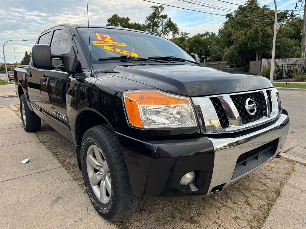2012 Nissan Titan SV Crew Cab 4WD