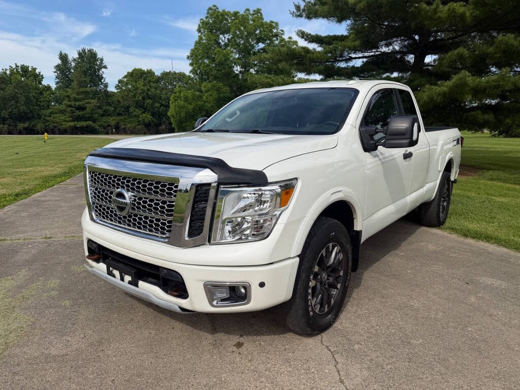 2018 Nissan Titan SV