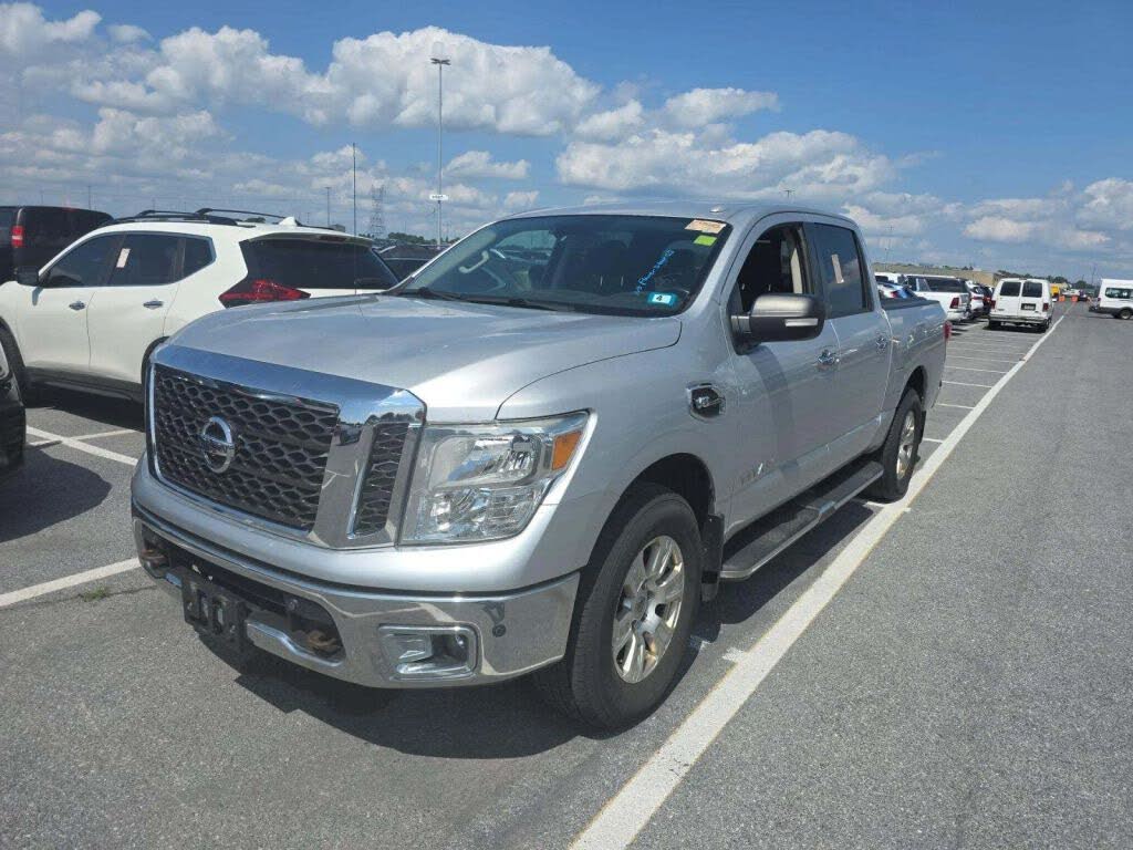 2017 Nissan Titan SV
