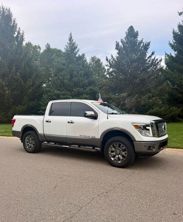 2018 Nissan Titan SV