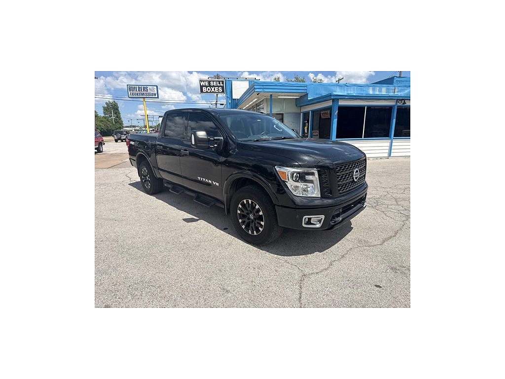 2018 Nissan Titan SV