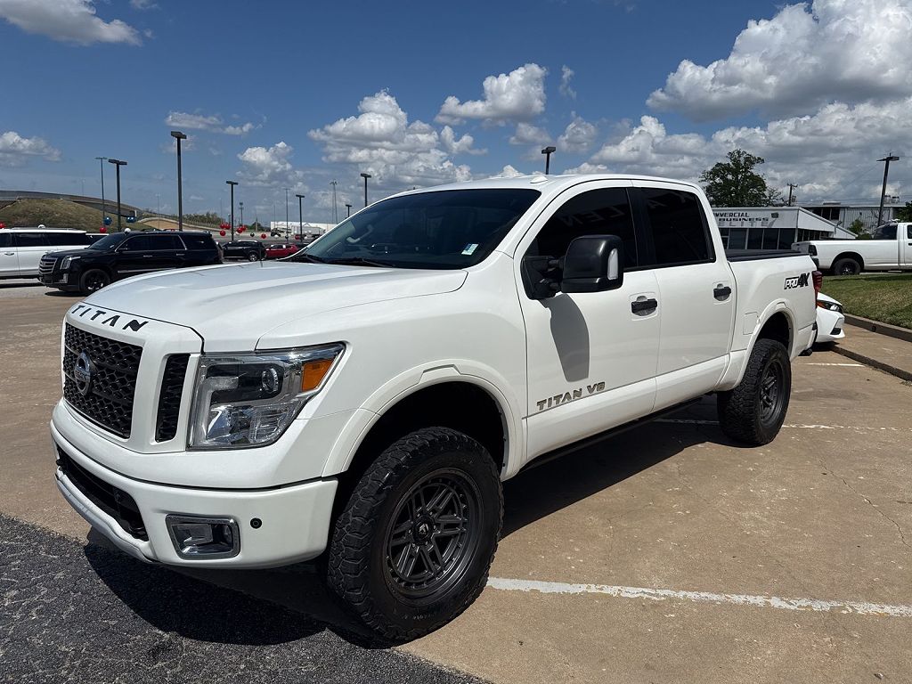 2019 Nissan Titan SL