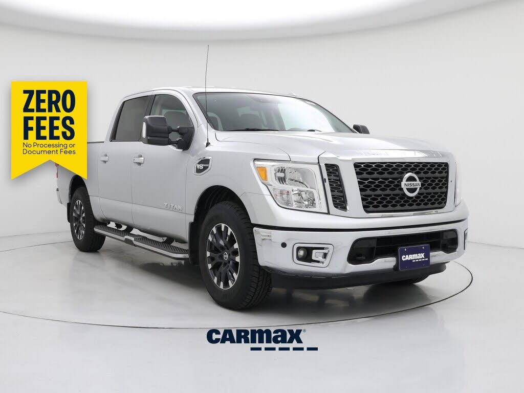 2017 Nissan Titan SV
