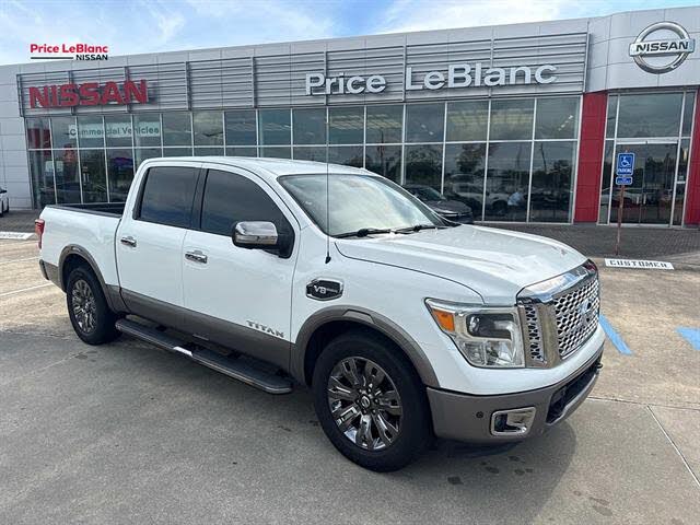 2017 Nissan Titan SV