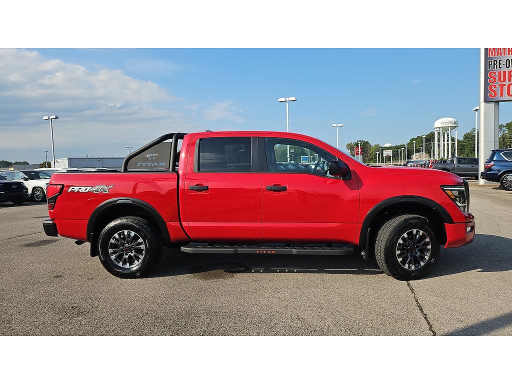 2024 Nissan TITAN Crew Cab PRO-4X®