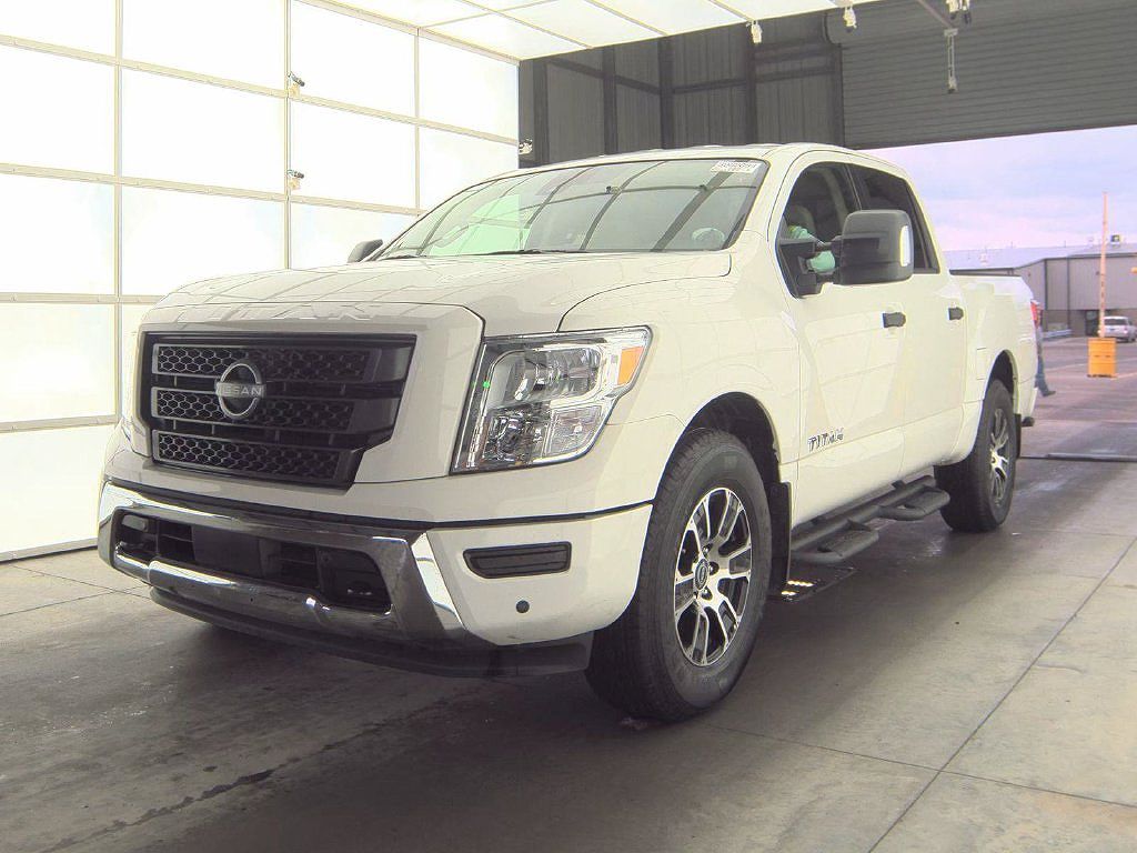 2024 Nissan Titan SV