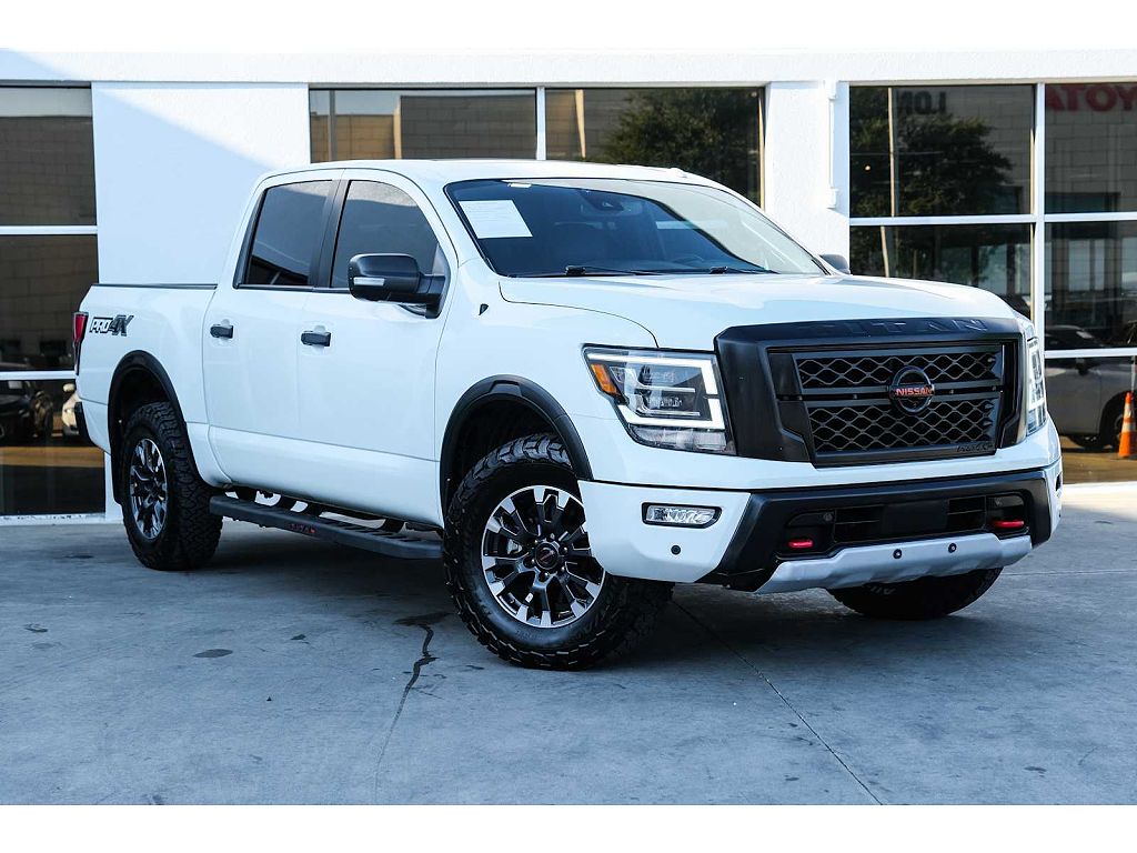 2021 Nissan Titan PRO-4X 4x4 Crew Cab