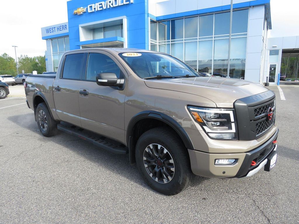 2023 Nissan Titan S