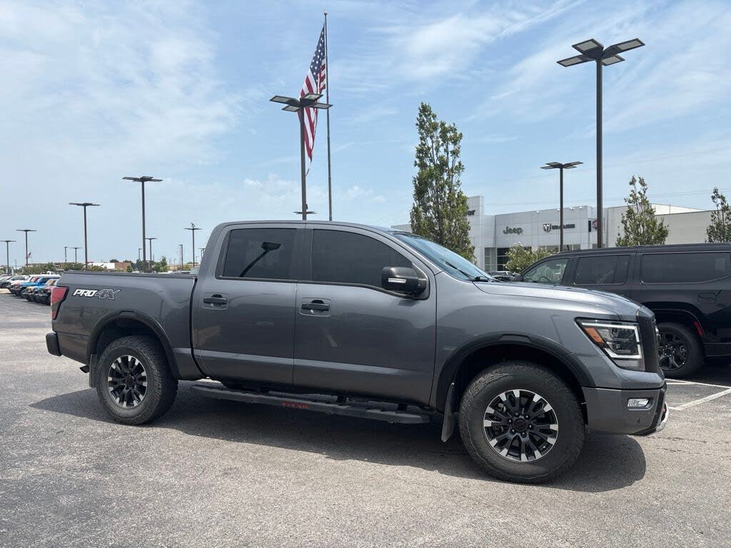 2023 Nissan Titan S
