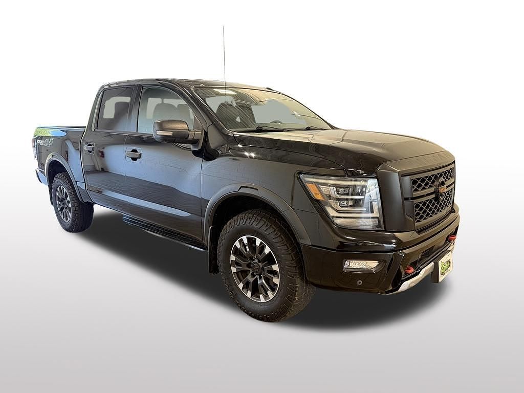 2021 Nissan Titan SL