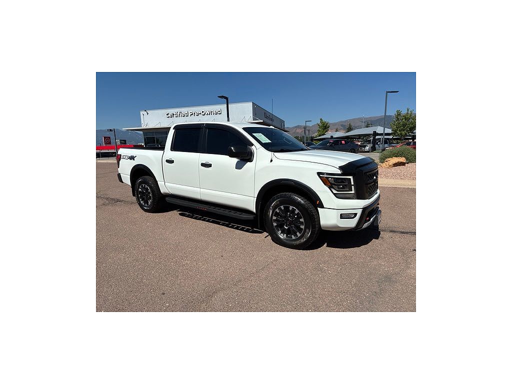 2021 Nissan Titan SL