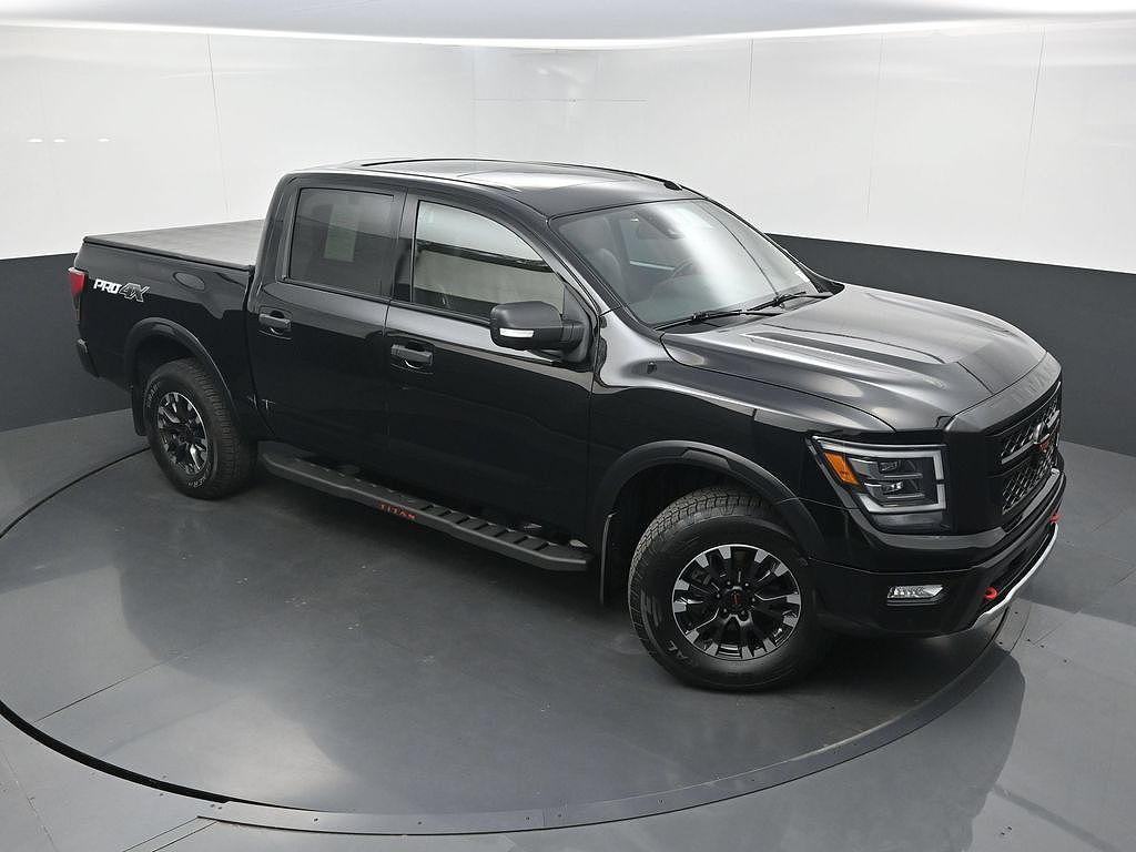 2021 Nissan Titan SL