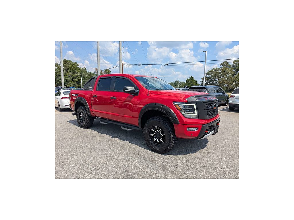 2021 Nissan Titan SL