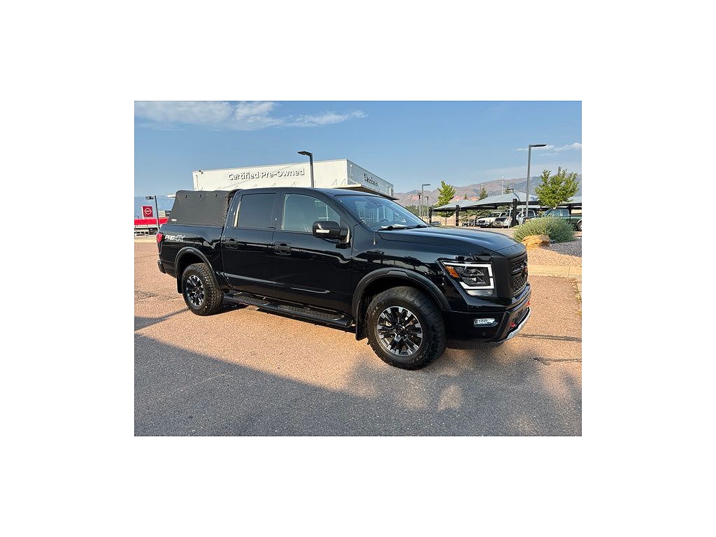 2021 Nissan Titan SL
