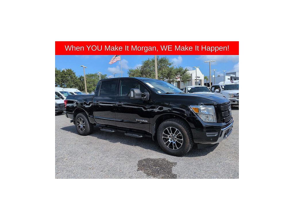 2023 Nissan Titan SV