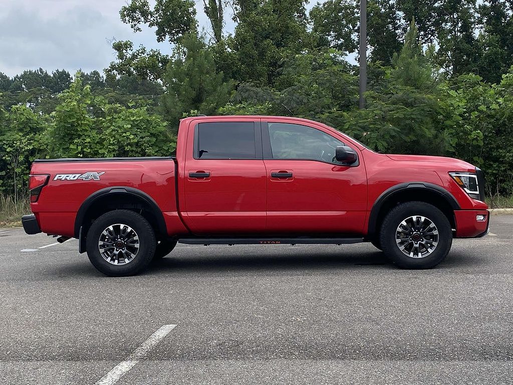 2024 Nissan Titan Platinum Reserve