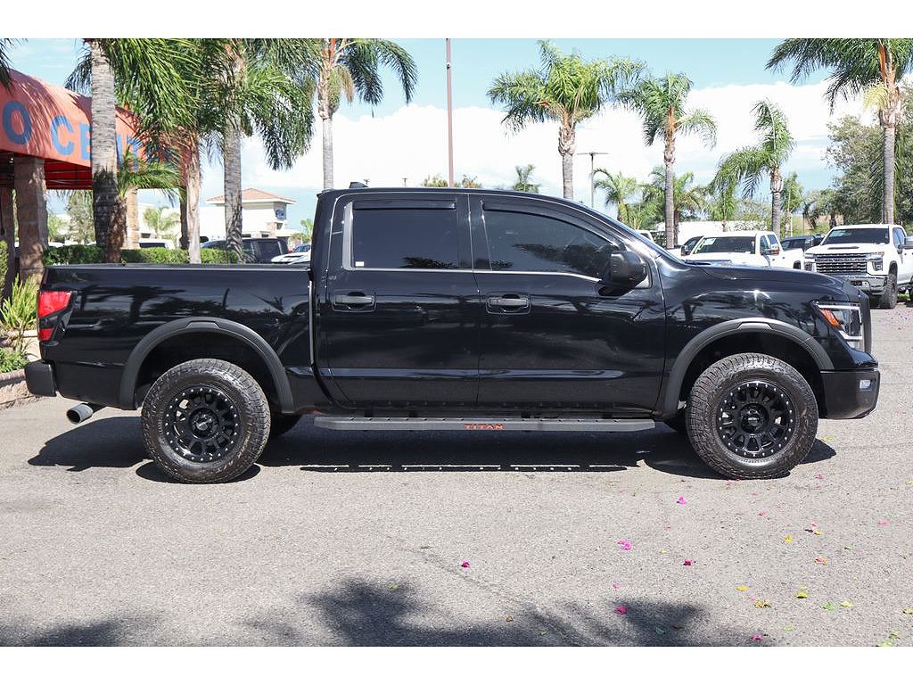 2024 Nissan Titan PRO-4X