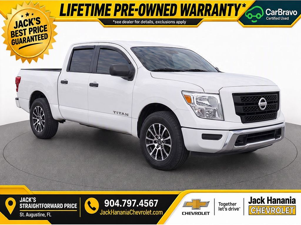 2022 Nissan Titan Crew Cab SV 4x2
